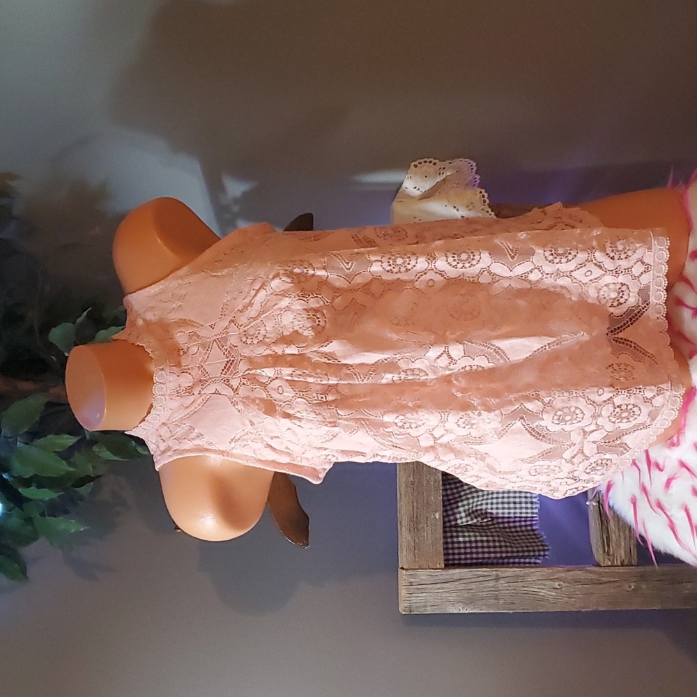 Boutique all lace fancy tank top S NWOT - Picture 1 of 7